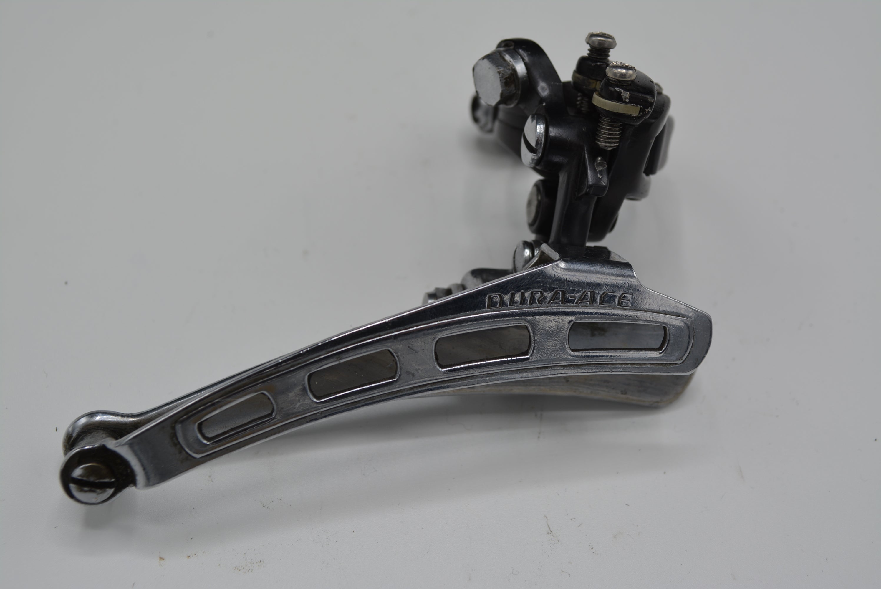 Shimano EA-100 Dura-Ace 1. Gen Front Derailleur Umwerfer TOP (Gebraucht) in Luzern für CHF 25