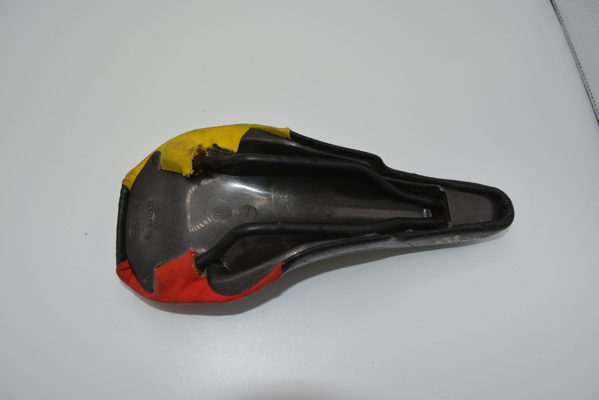 SELLA SADDLE SELLE San Marco No Slip System Racing Pro SELLA SADDLE SELLE San Marco No Slip System Racing Pro