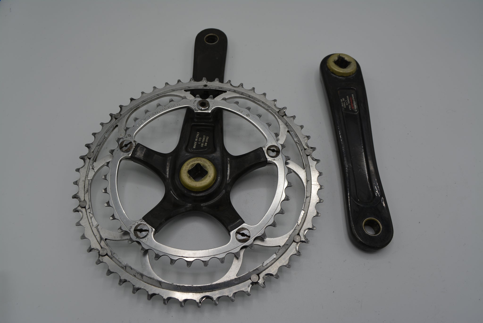 Pédalier crankset vélo SOLIDA 46 vintage bike 1-5 vitesses 170 RD8 Pédalier crankset vélo SOLIDA 46 vintage bike 1-5 vitesses 170 RD8