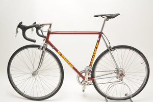 Le Taureau yol bisikleti 57cm Campagnolo vintage yol bisikleti