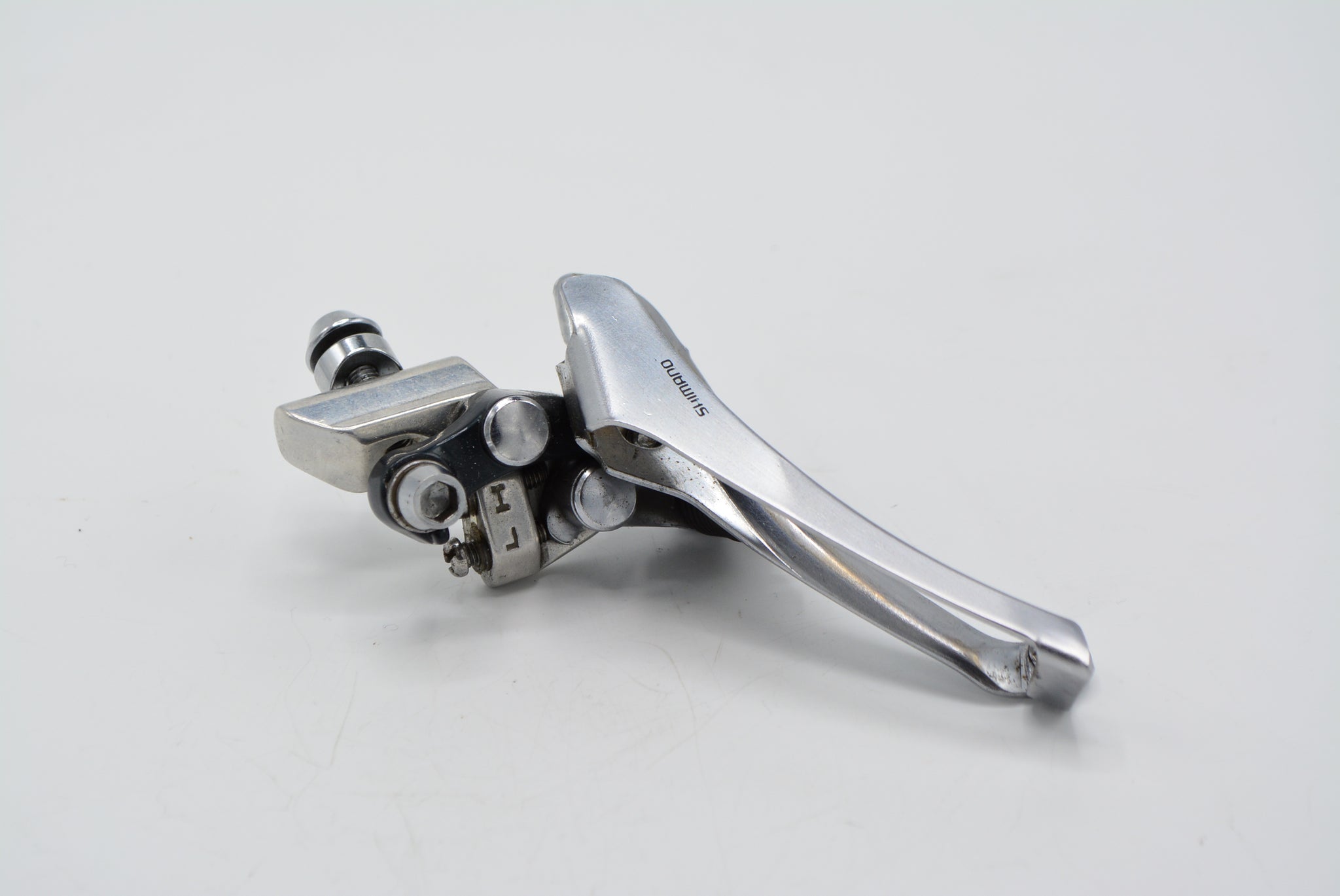 Fd-5700 Dérailleur Double Plateau Dérailleur Avant Shimano 105 Fd-1050, Au Meilleur Prix Dérailleur 10 Vitesses Route Fd-5700 Dérailleur Double Plateau Dérailleur Avant Shimano 105 Fd-1050, Au Meilleur Prix Dérailleur 10 Vitesses Route