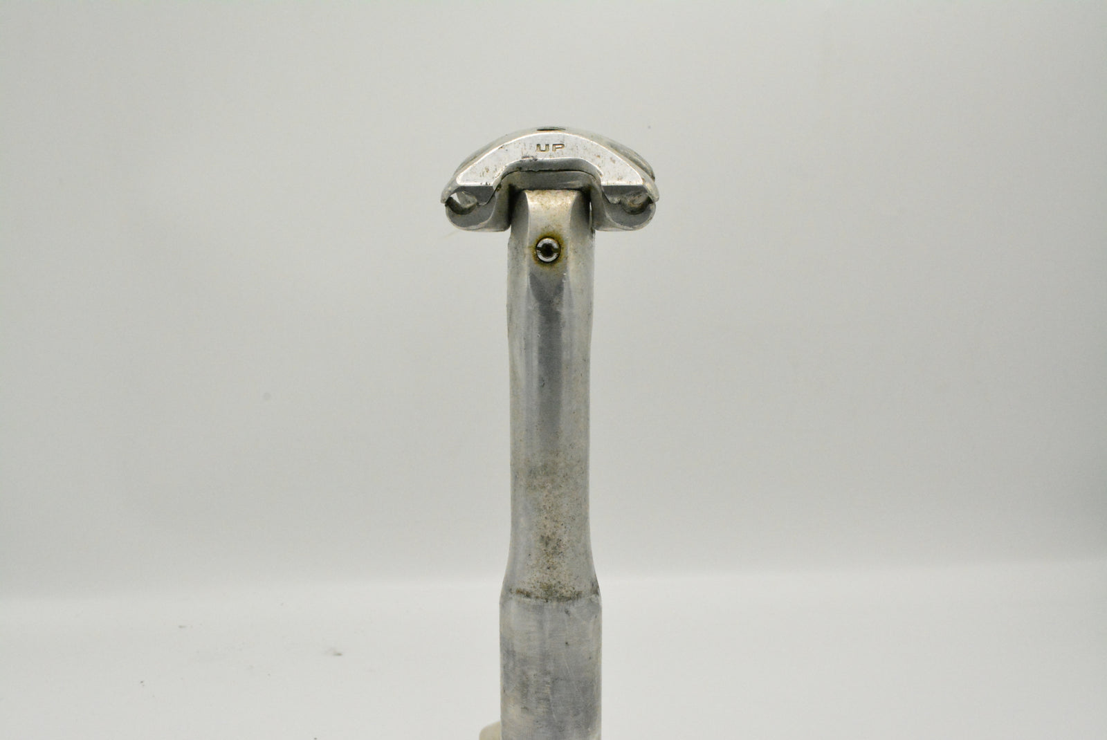 Shimano SP-6322 600 AX Sattelstütze 27.2mm