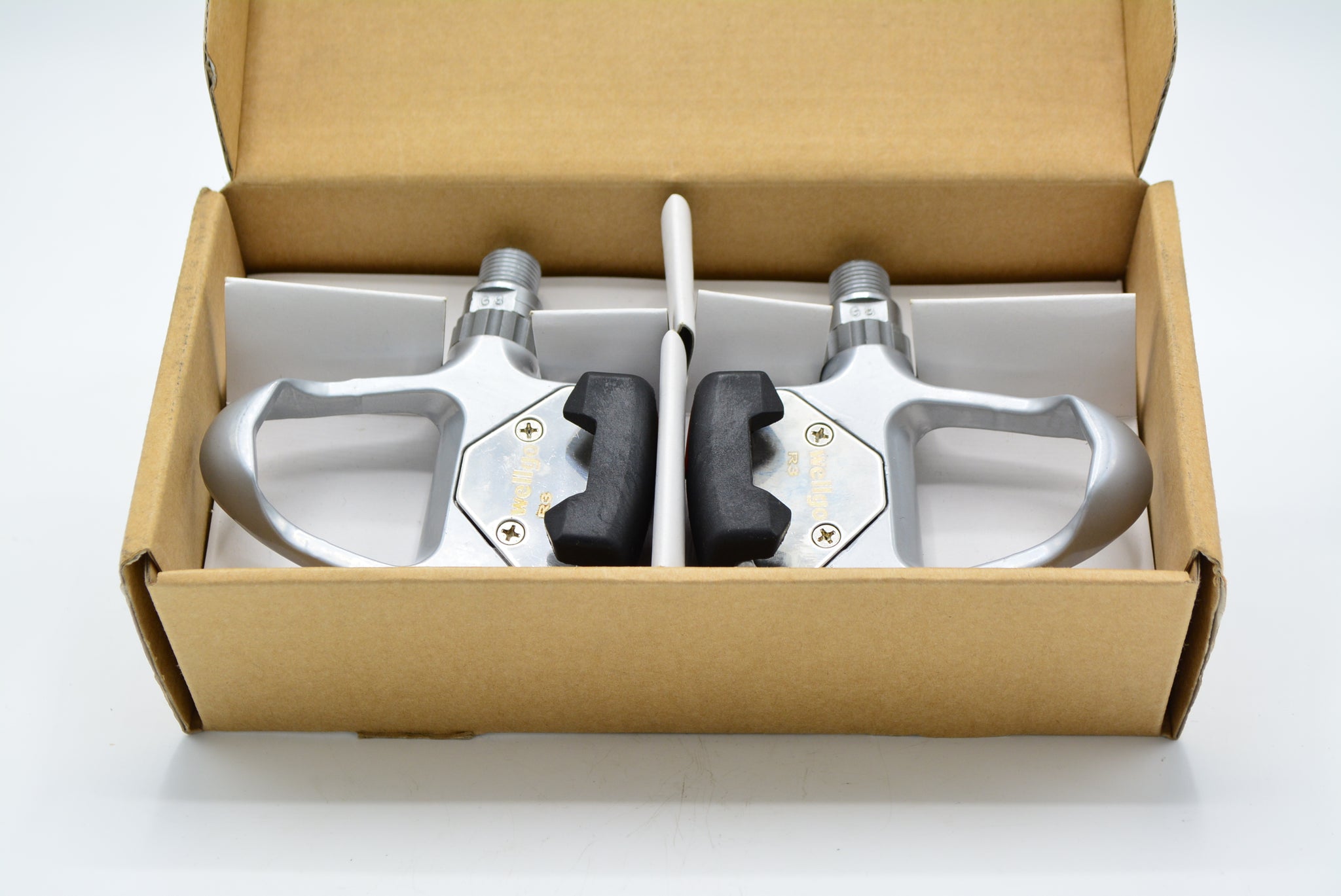 wellgo pedale test Wellgo R-3 Road Clipless Pedals NIB