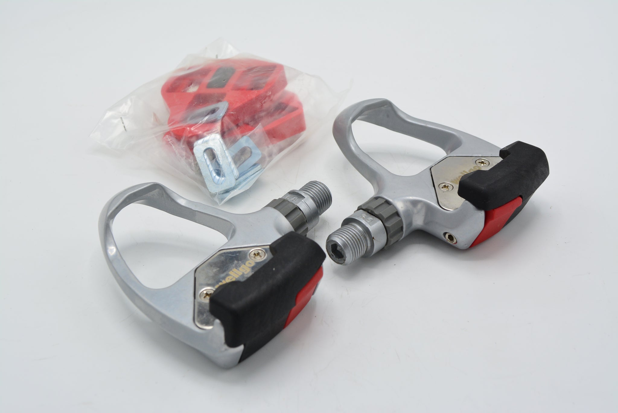 wellgo pedale test Wellgo R-3 Road Clipless Pedals NIB