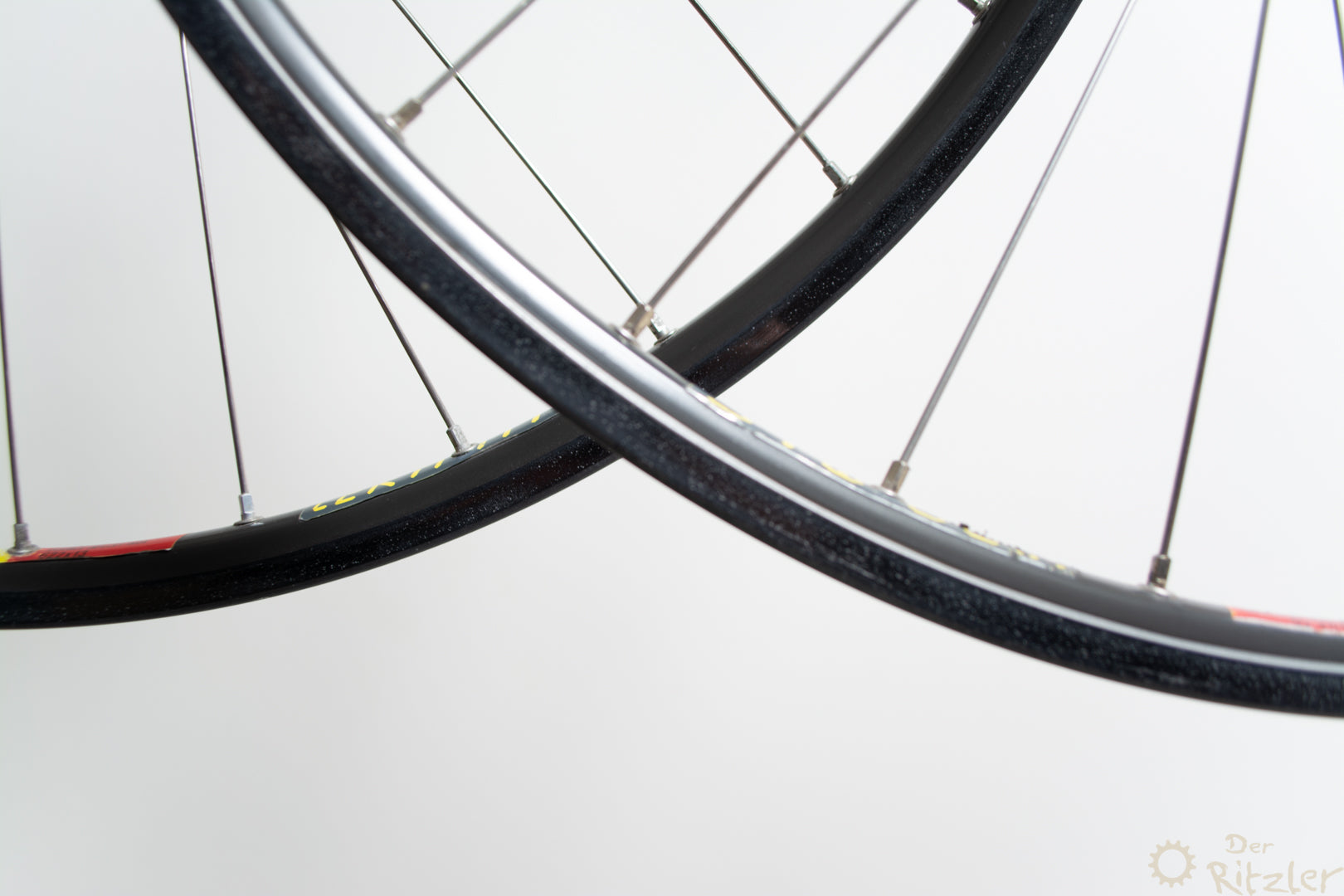 CAMPAGNOLO RECORD PAIRE DE ROUES 700 JANTES MAVIC A PNEUX
