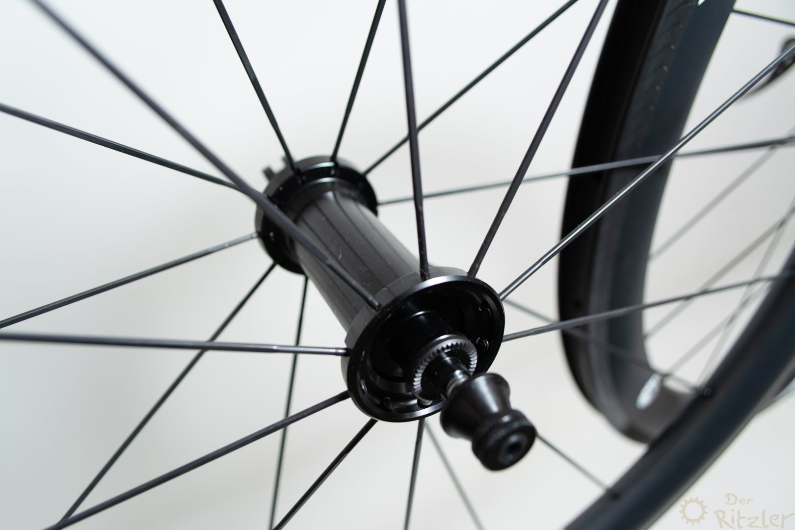 ELITEWHEELS カーボンホイール 50mmX28mm Amazon | ELITEWHEELS SLR カーボン ホイール 38mm ロードバイク