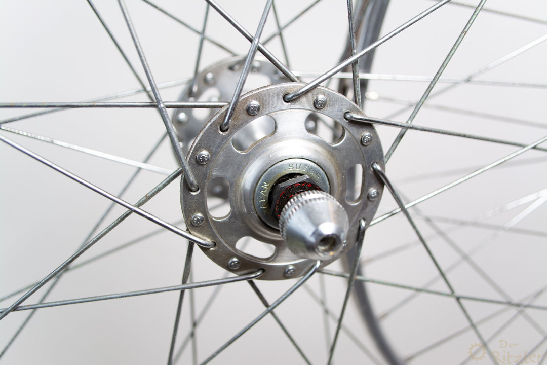 Suzue auf Rigida Club 28" Laufradsatz