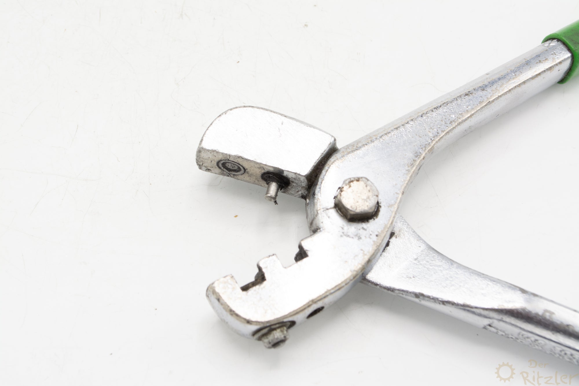 VAR 303 Kettenbeiser/Kettenöffner/Kettennieter