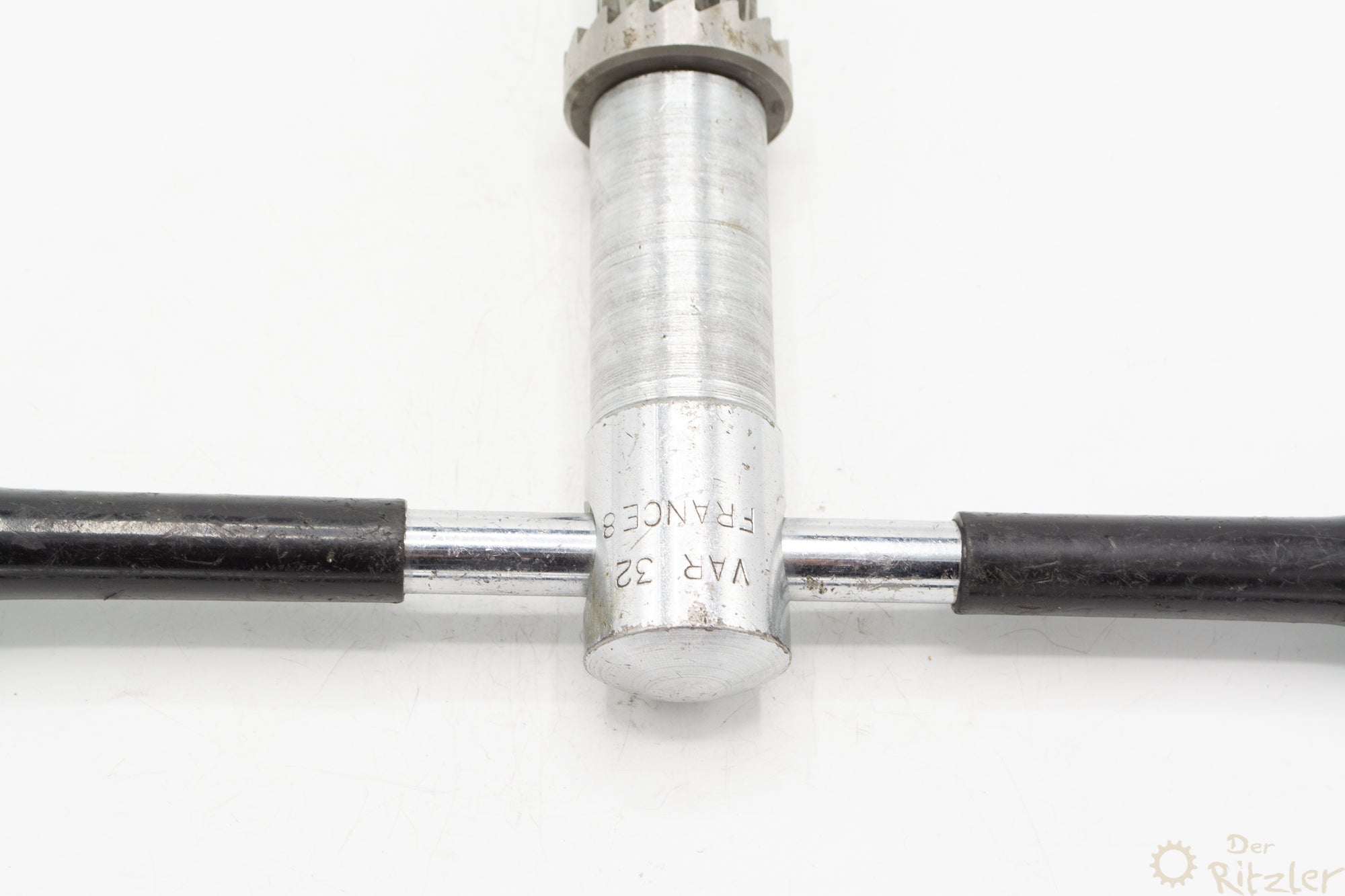 VAR 32 Planfräse für Steuerlager 1" und Innenlager