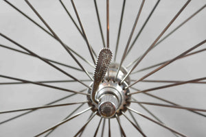 Campagnolo 322/101 C-Record auf Campagnolo Omega Strada Vorderrad