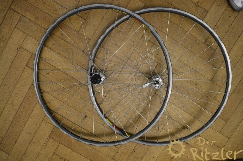 Campagnolo Record auf Mavic Open SUP CD Laufradsatz 8-fach Kassette