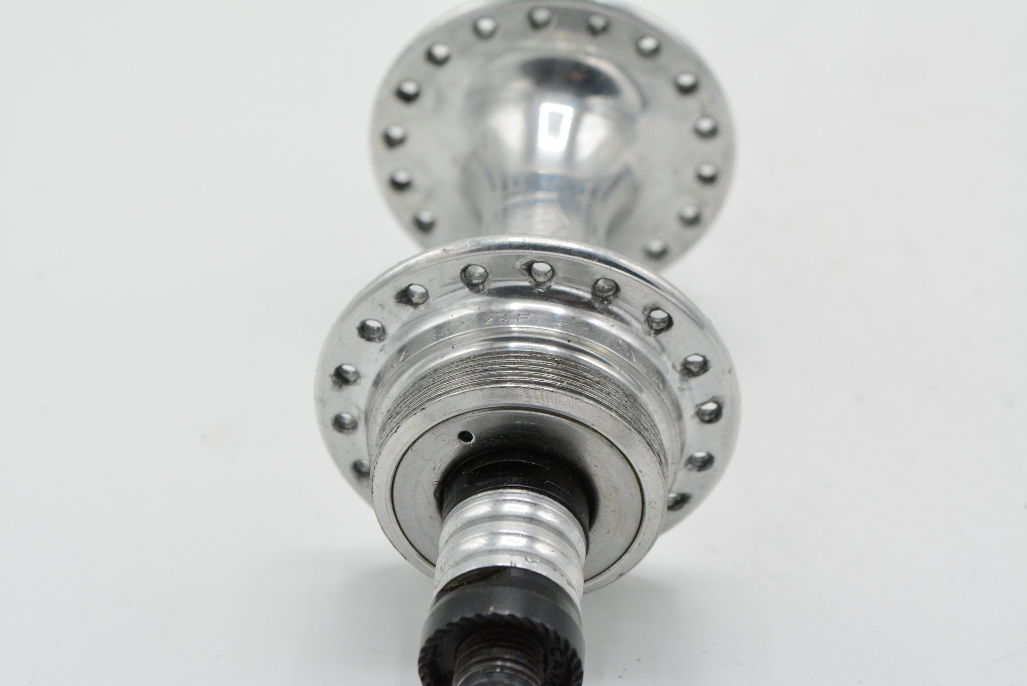 Moyeu avant CAMPAGNOLO CHORUS 36t (Ref 389 Moyeu avant CAMPAGNOLO CHORUS 36t (Ref 389