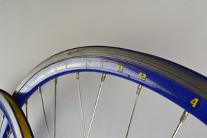 Campagnolo Stratos Nabe auf Vuelta Airline Felge 4 28" Laufradsatz