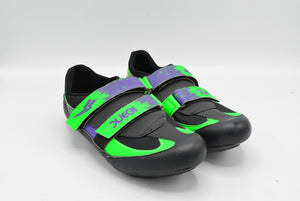 Duegi Classic sports shoe