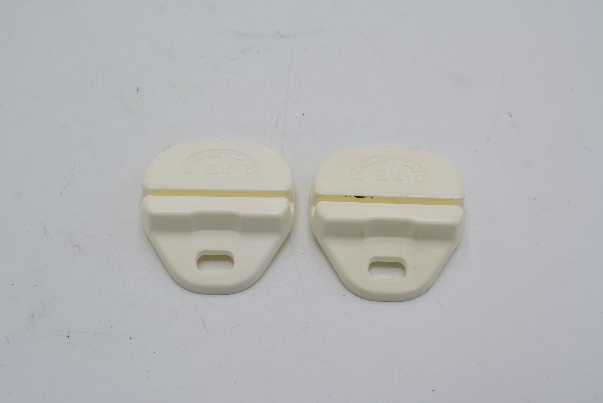 Cleats für klassische Körbchen Pedale