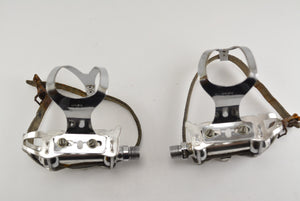 KKT Kyokuto Top-Run Pedale