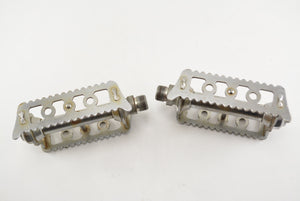 Lyotard 36 bis Pedale