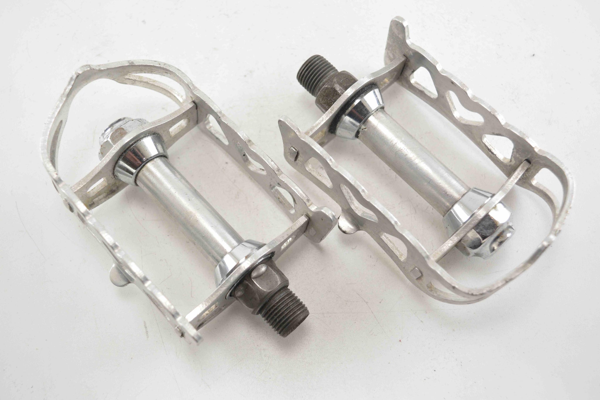 mountainbike pedale gewinde Lyotard Pedale franz. Gewinde