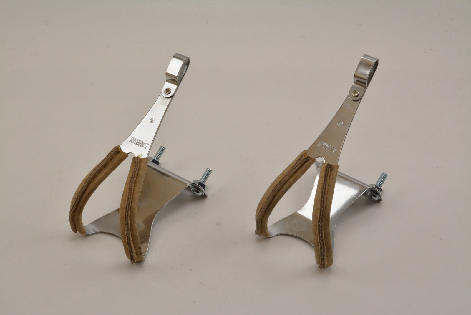 MKS NJS Pedalhaken Mit Lederschutz NEU