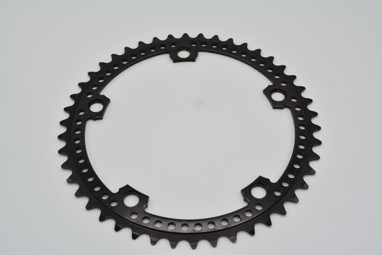 Sugino Kettenblatt 5-Arm 46 Zähne 144mm Lochkreis NOS