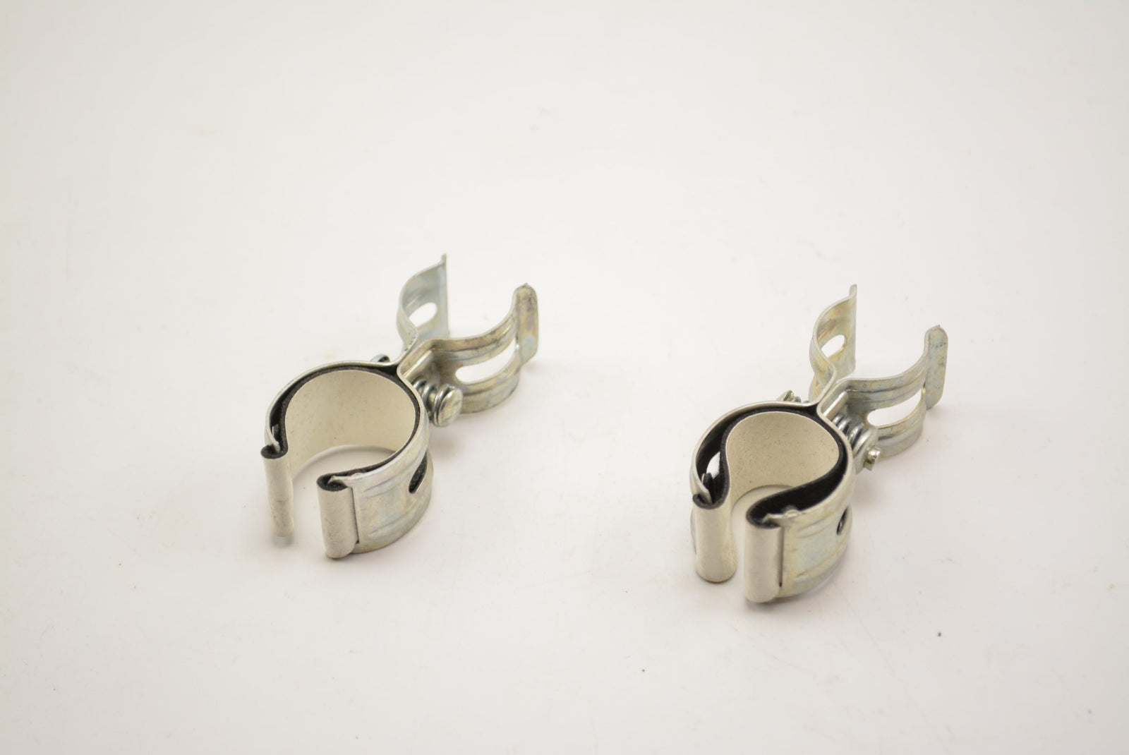 Fahrradpumpen halterung / schelle federgelagert mit Ledereinlage