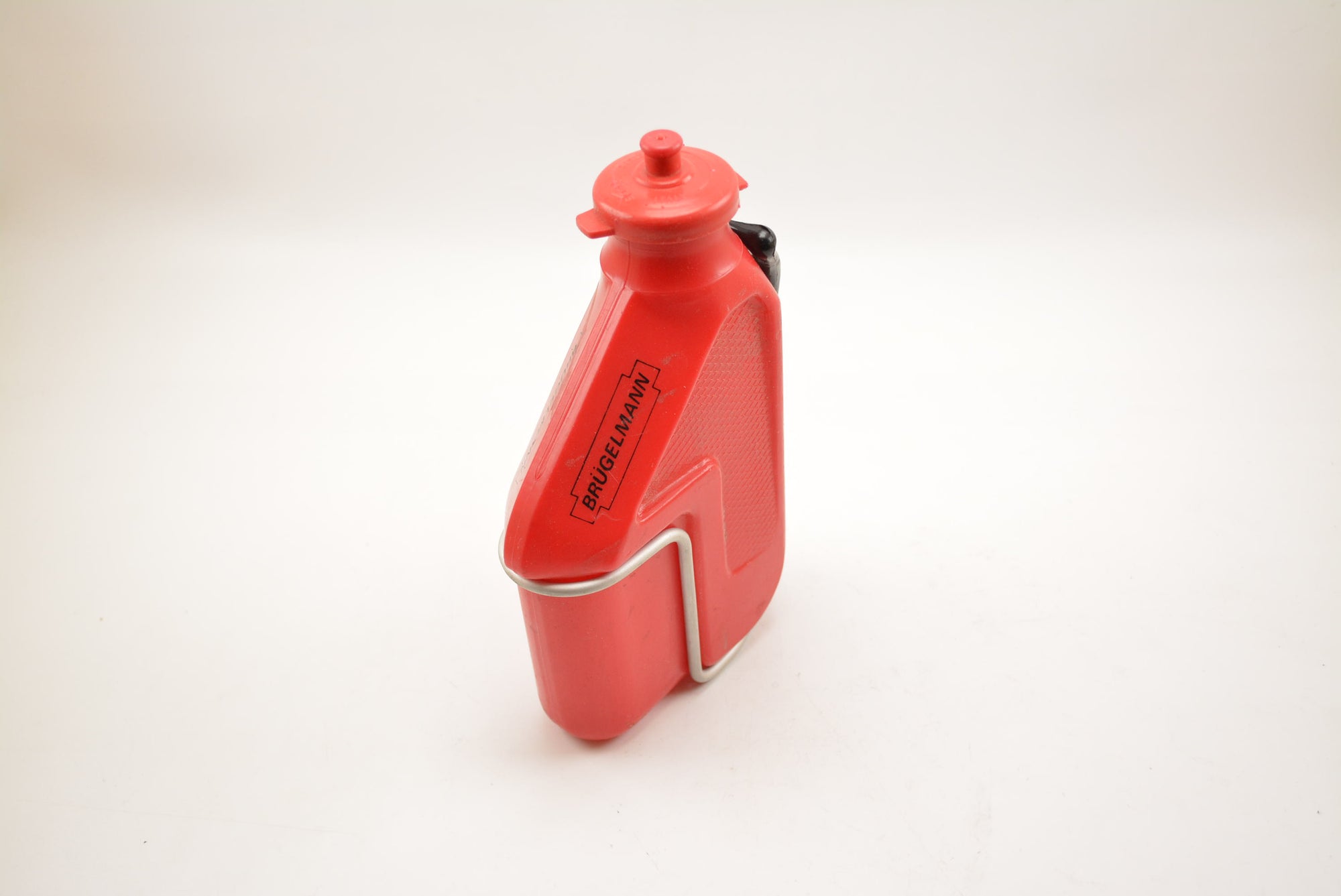 REG Aero Trinkflaschenhalter mit REG Brügelmann Aeroflasche