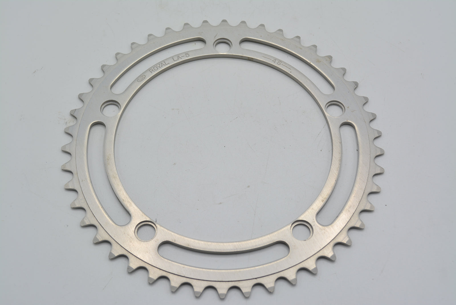 Royal LA-5 Kettenblatt 46 Zahn 144mm Lochkreis NOS