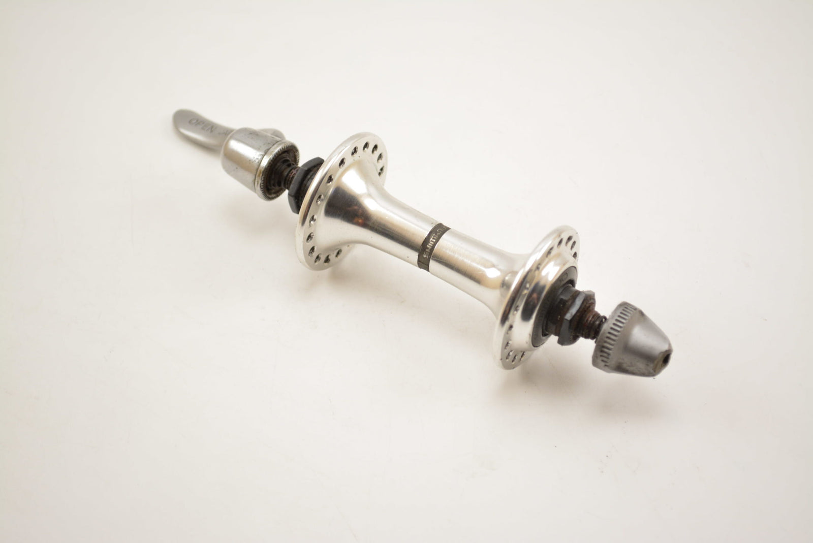 SHIMANO 600 HB-6400 (low flange) Vorderradnabe 36H