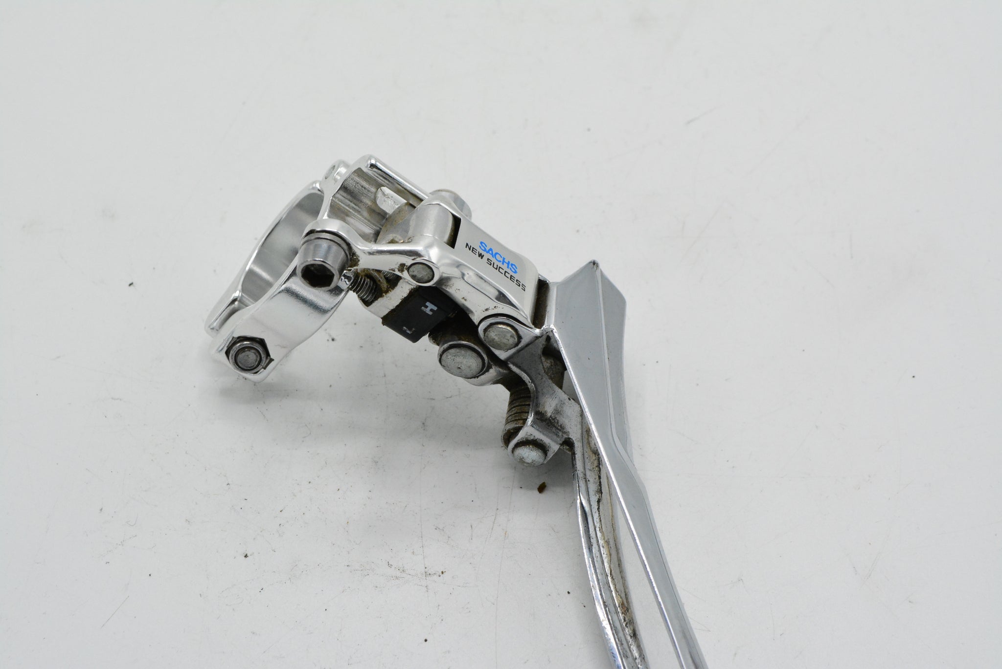 Sachs New Success Front Derailleur / Braze on / Anlöt / Triple / 103g Sachs New Success Front Derailleur / Braze on / Anlöt / Triple / 103g