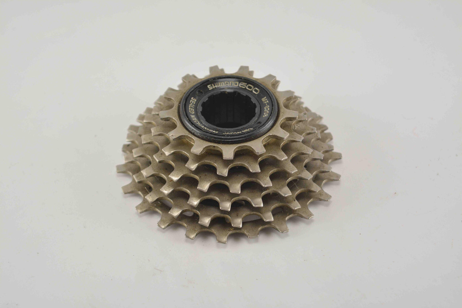 Shimano 600 MF-6208 6-fach Schraubkranz 23 - 13 Zähne