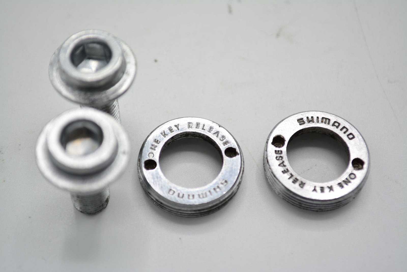 Shimano 600 Kurbel Staubkappen Crank Dust Cover