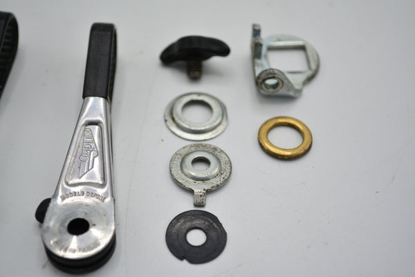 Paire de Manettes de Vitesse SIMPLEX Vintage - Fixation Collier & Directe cadre - Équipements vélos Paire de Manettes de Vitesse SIMPLEX Vintage - Fixation Collier & Directe cadre - Équipements vélos
