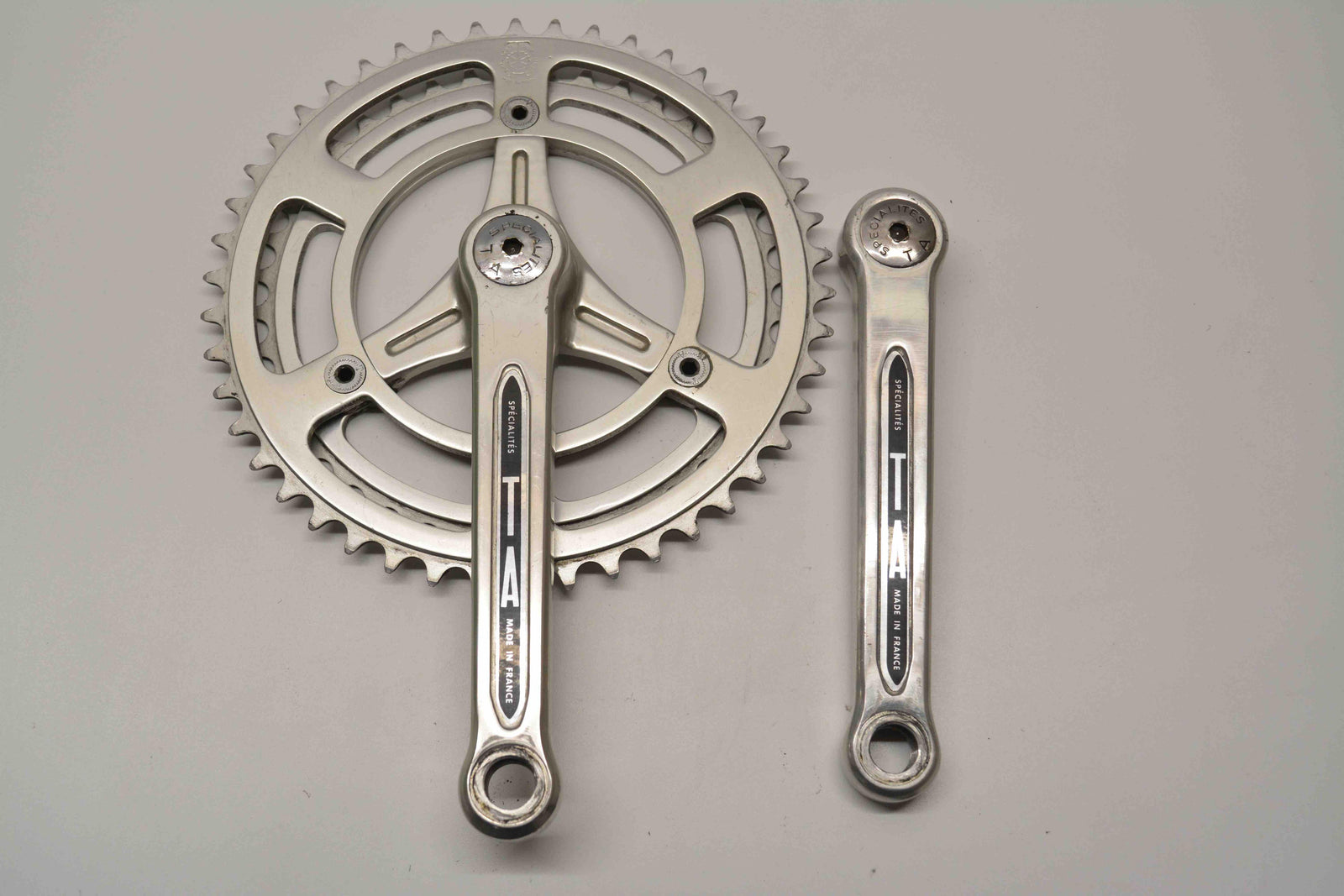 Specialités TA Professional 3-arm Kurbelgarnitur 46 40 Zähne 150mm