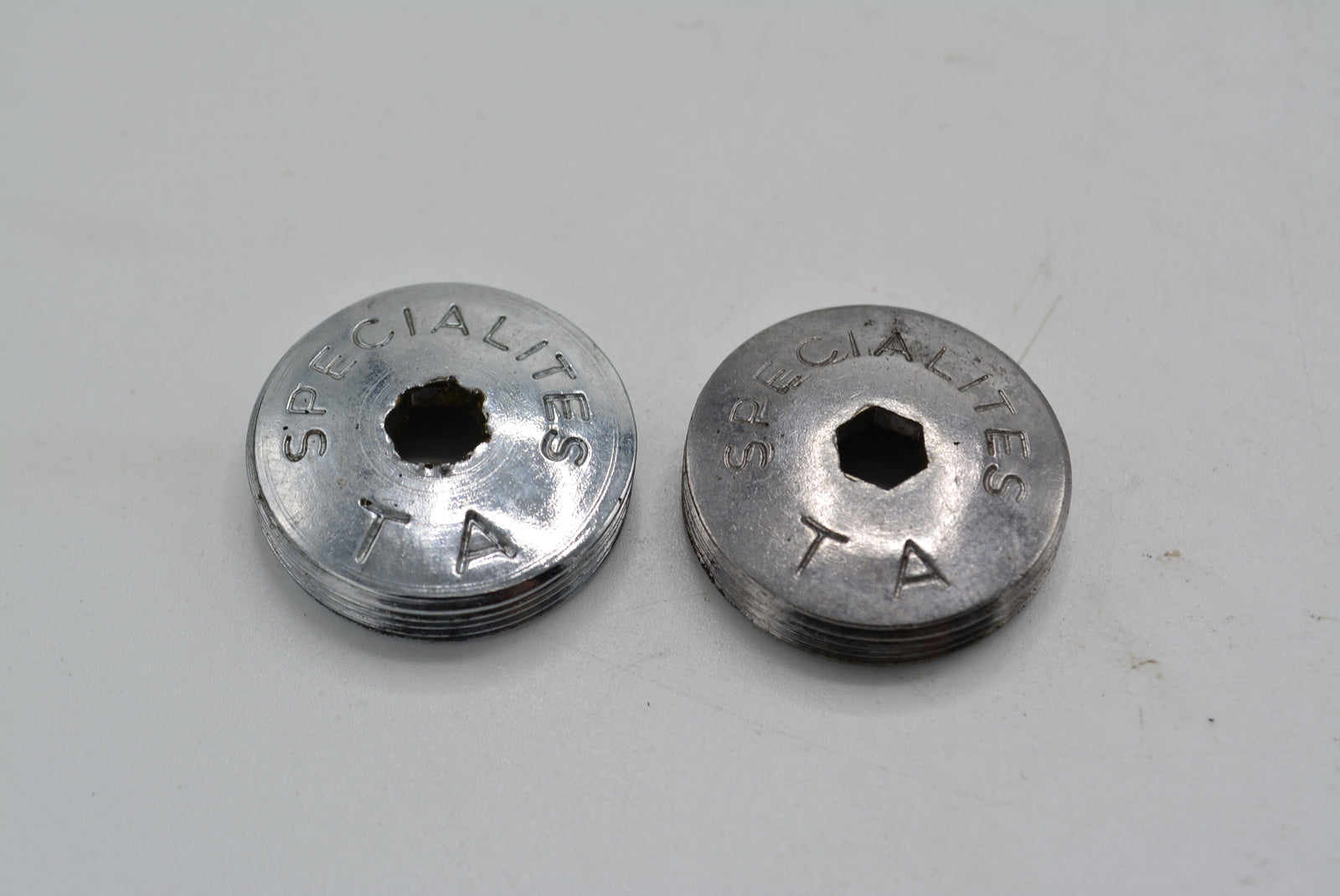 Specialites TA Kurbelstaubkappen