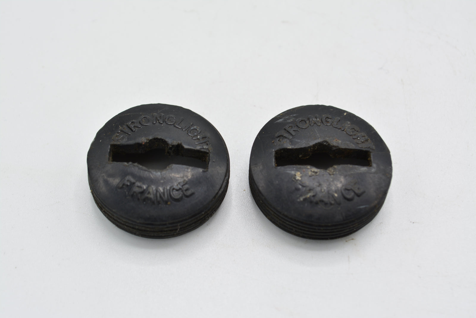 Stronglight Staubkappen für Kurbel Staubschutz Schwarz Crank Dust Caps