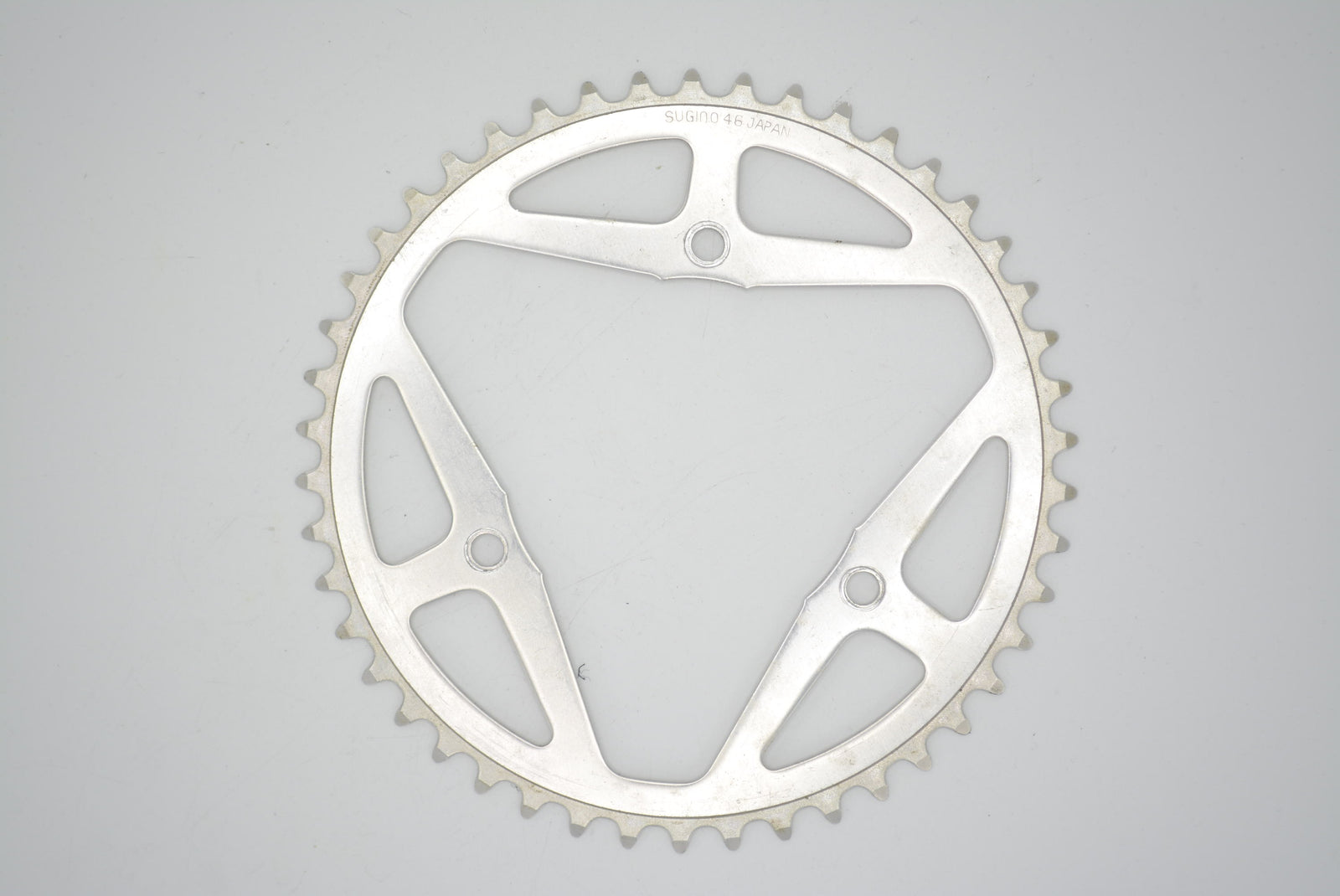 Sugino Maxy 3 Arm Kettenblatt 46 Zähne 106mm Lochkreis NOS Chainring
