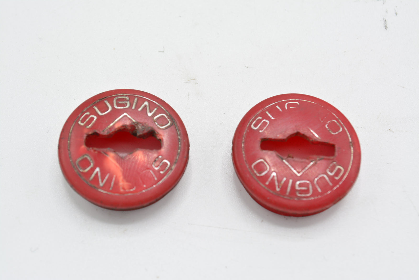 Sugino Staubkappen für Kurbel Rot Staubschutz Crank Dust Caps