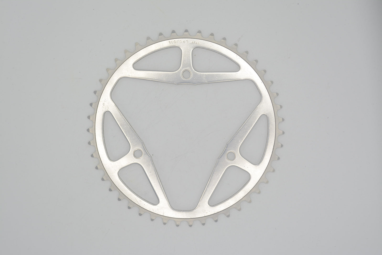 Sugino Maxy 3-Arm Kettenblatt  47 Zähne 106mm Lochkreis NOS chainring