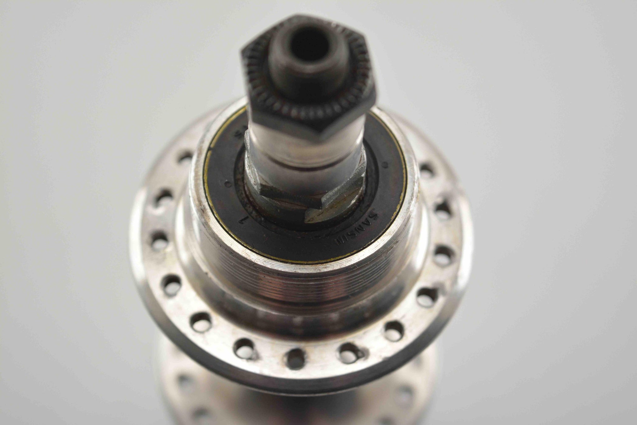 Ancien moyeu arrière cassette Suntour 36 trous moyeu libre 126 mm