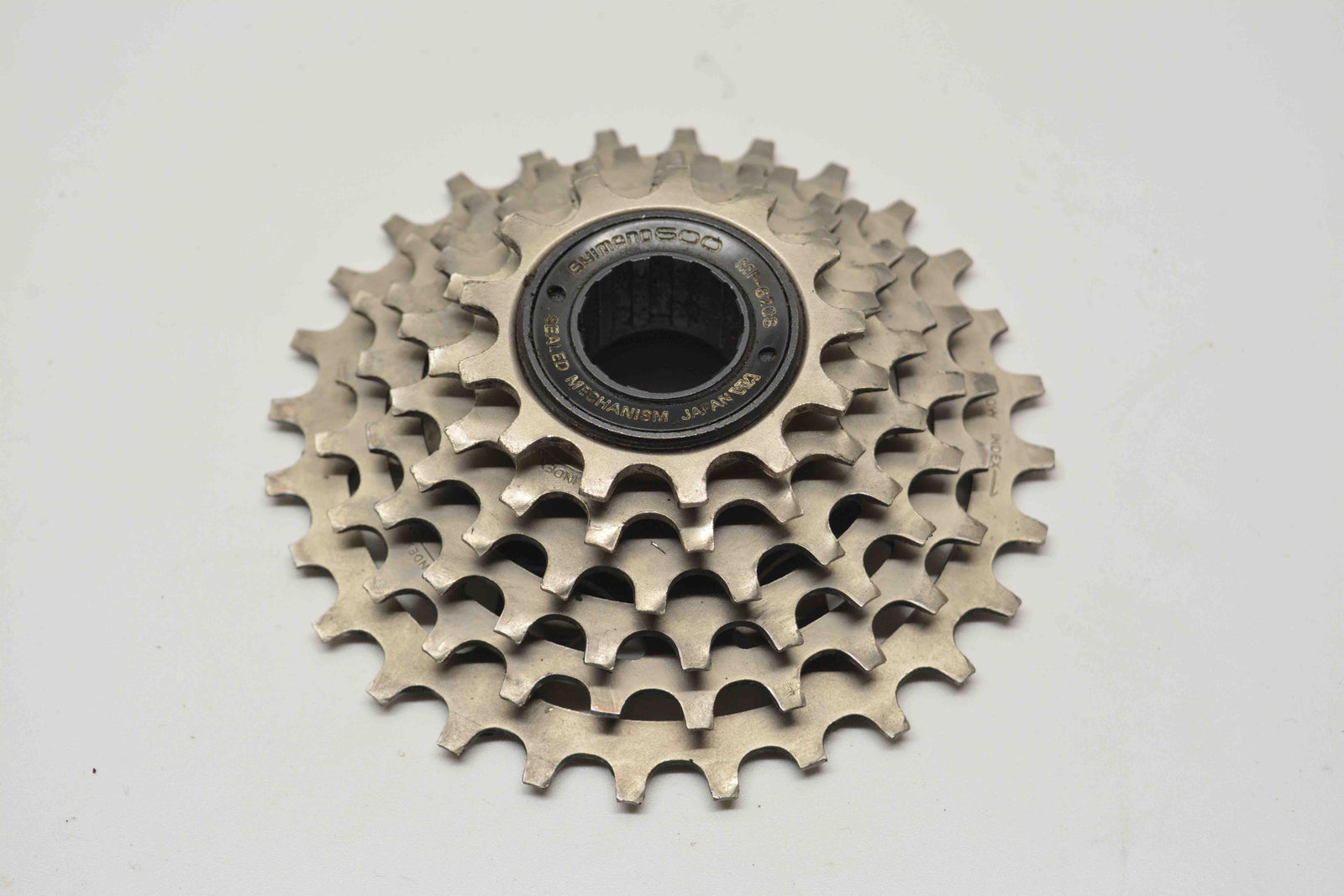 SHIMANO 600 MF-6208 Schraubkranz 6-Fach 13 - 28 Zähne